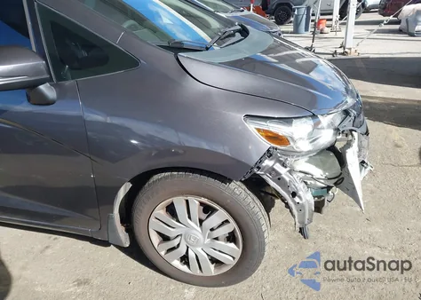 2015 Honda Fit Lx z USA, uszkodzony, nr VIN 3HGGK5H5XFM740071